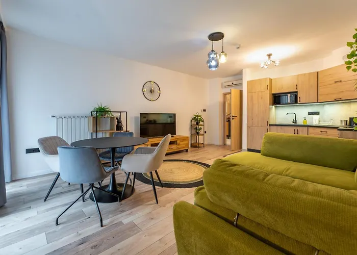 דירה Superior Apartment, Next To Corvin Shopping Mall, 2bedrooms, Ac, Near Metro בודפשט