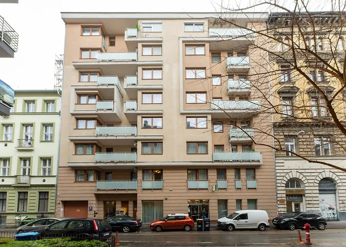 Superior Apartment, Next To Corvin Shopping Mall, 2bedrooms, Ac, Near Metro Budapest